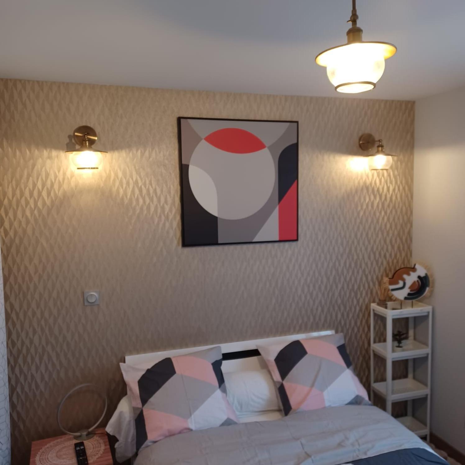 Chambre Privee/Climatisee+Tv /Petit Dejeuner Inclu/Tout Confort Nevers Exterior photo